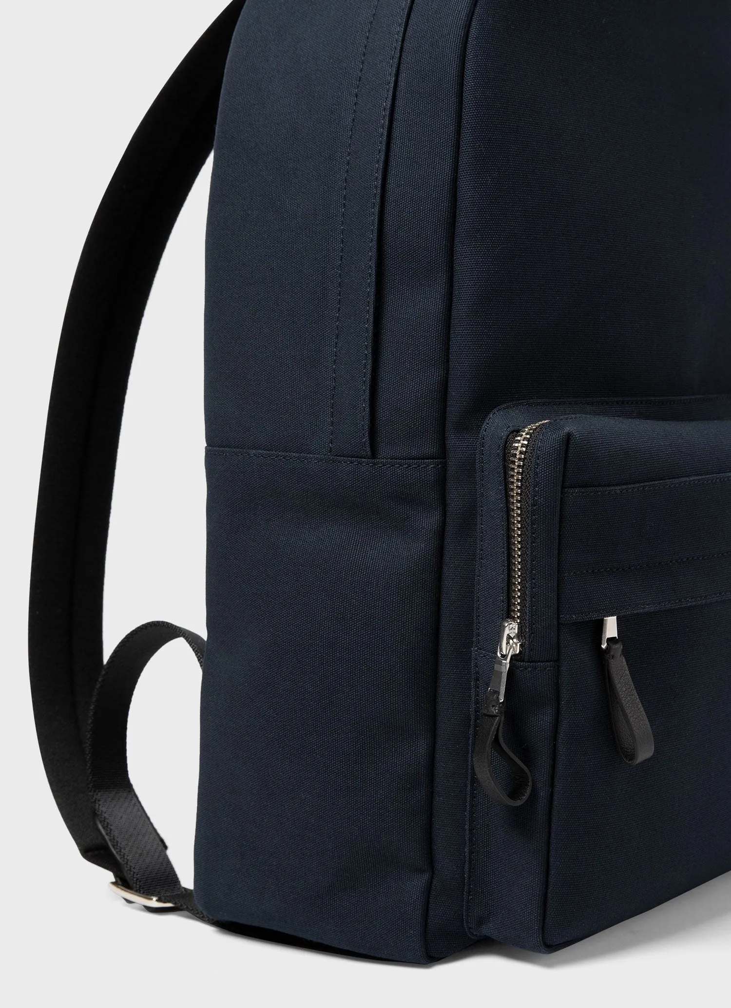 Backpack in Navy