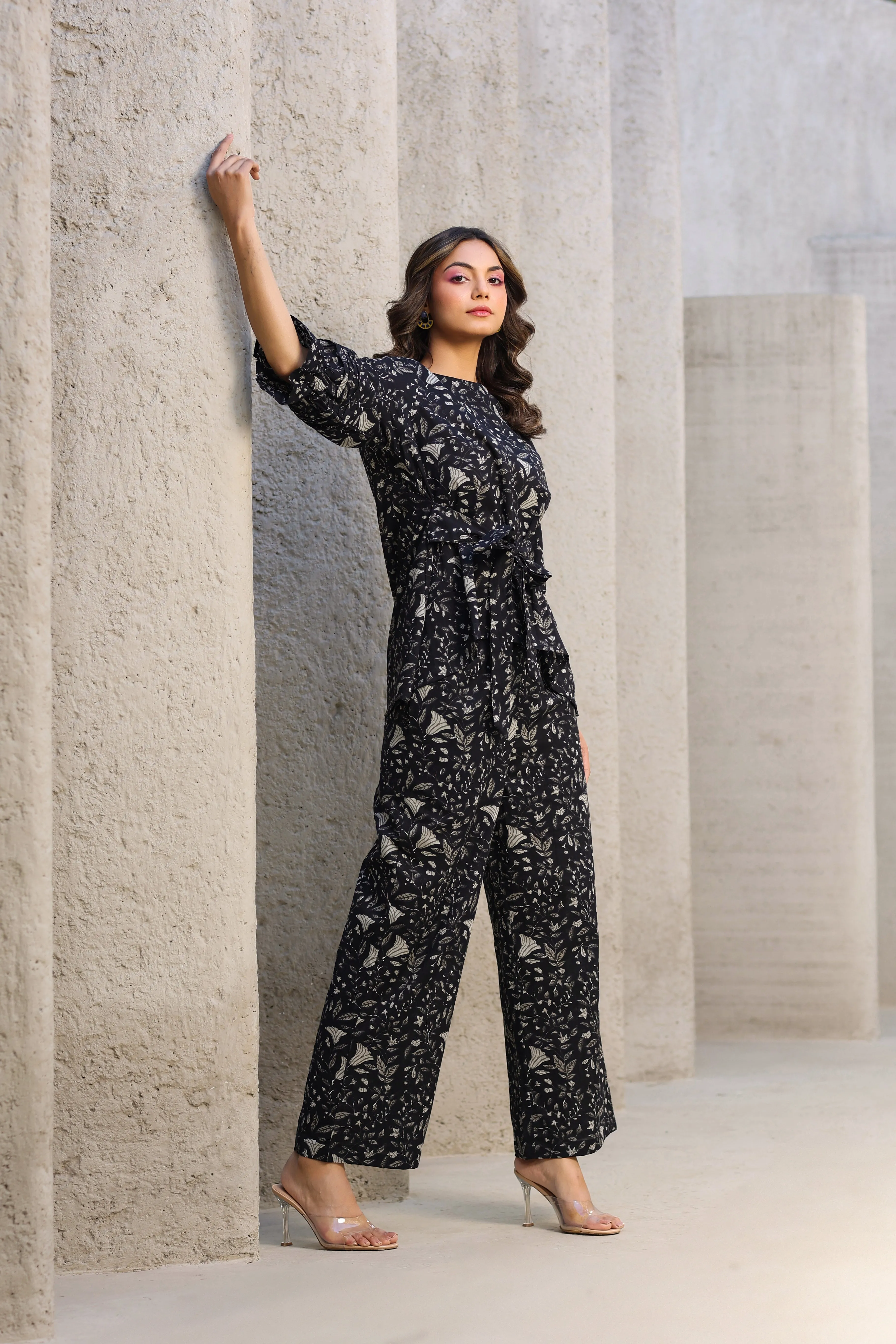 Daabu Jaal on Black Cotton Co-ord Set