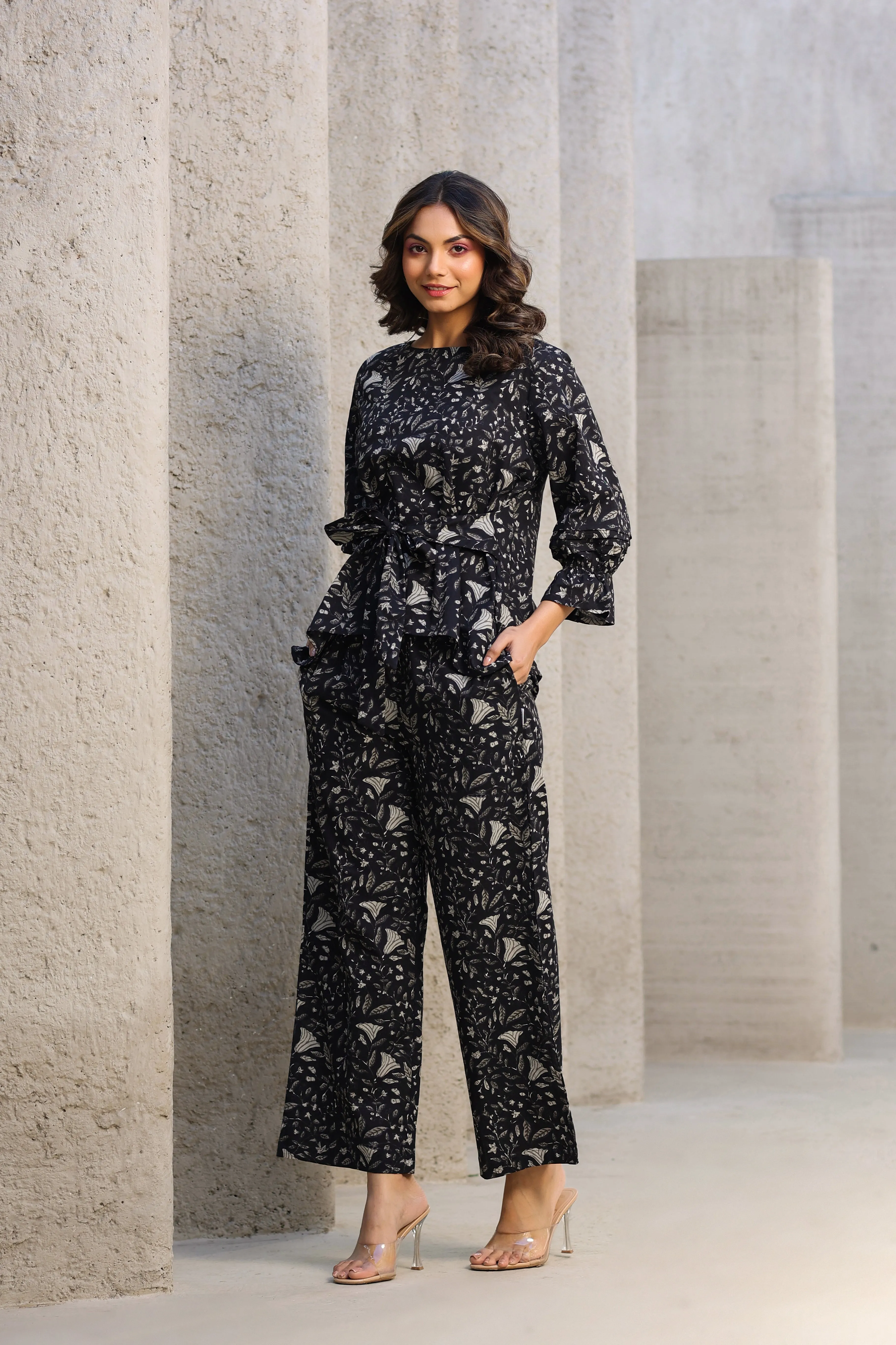 Daabu Jaal on Black Cotton Co-ord Set