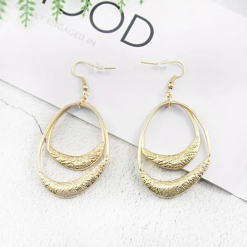 Irregular Fashion Shaped Geometric Earring - 2 colors