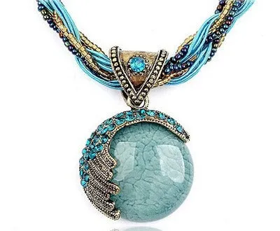 Popular Fashion Bohemian Turquoise Handwoven Necklace