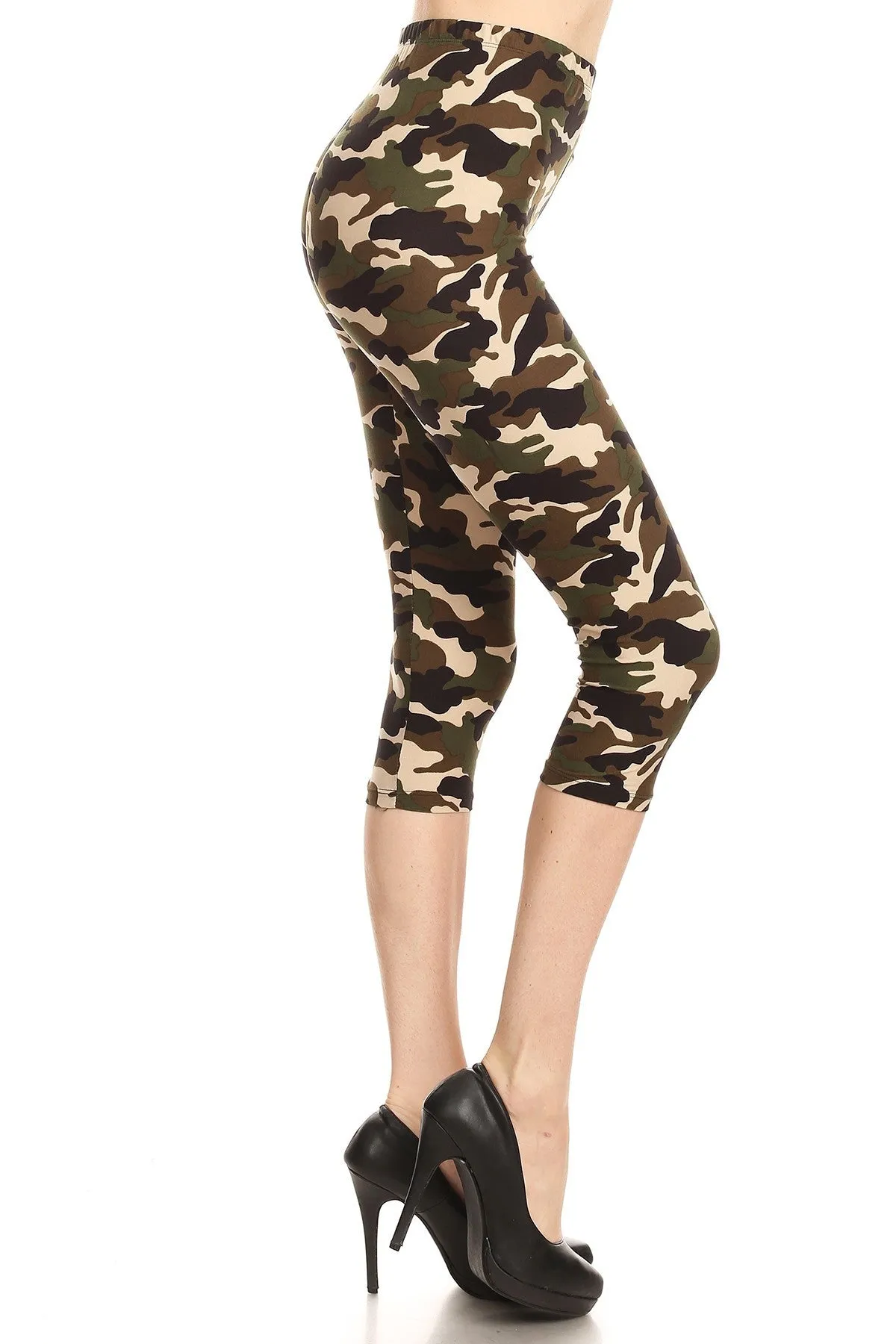 Women's Regular Camouflage Military Look Printed Cropped Capri Leggings