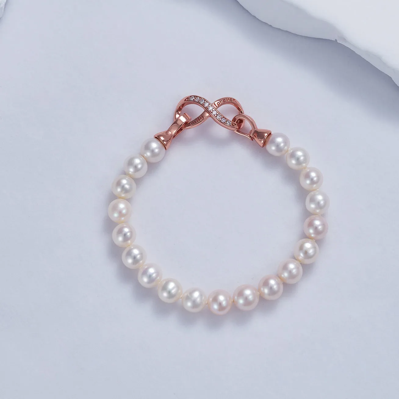 Wonderland Family Forever Freshwater Pearl Bracelet WB00057